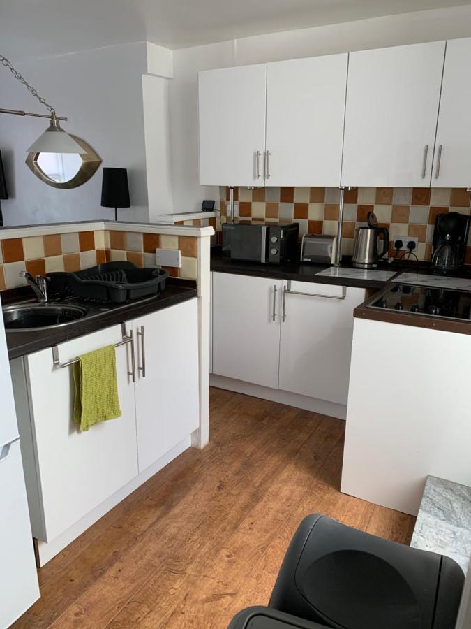 Snowdonia Rock Cottage - Cosy And Pet Friendly Penrhyndeudreath Luaran gambar